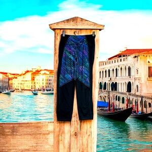 Women's Black and Blue Patterned Leggings